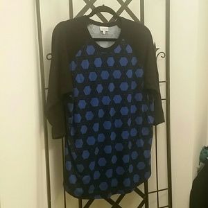 LuLaRoe Randy baseball style tee